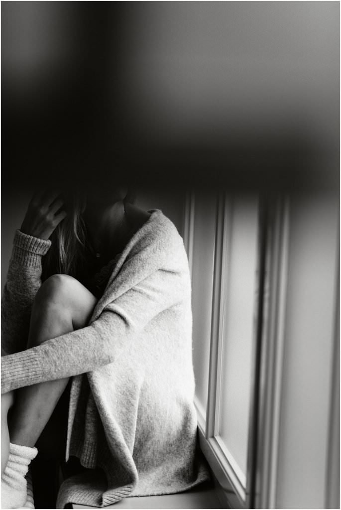 Women pur, Women Portrait, Frauenbilder, Frauen Portrait, natürliche Frauenbilder, Fotoshooting Frau,  natürliche Schönheit, natürliche Bilder, Fotoshooting Arbon, Fotoshooting Ostschweiz, Fotostudio Arbon, sinnliche Bilder, sinnliche Frauenbilder